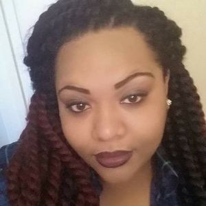 Meet your Posher, Nikole